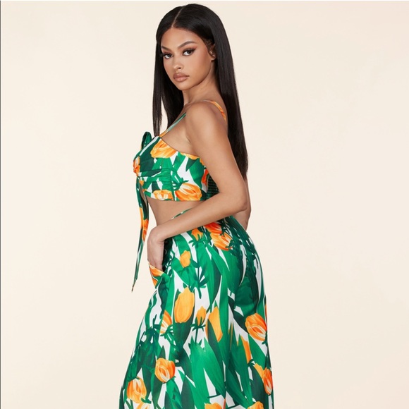 Was $150 Summer Tulip Print 2pc Set - Picture 3 of 10